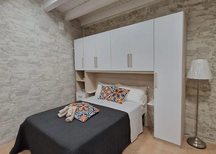 Serena's House Сиракузы